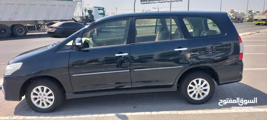  3 TOYOTA INNOVA 2015