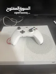  8 Xbox one s  مستعمل مع يد تحكم لا يوجد التوصيل الا لاماكن قريبة +مستعملة +اسلاكها