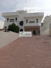  12 Alluring 6 BR villa for sale in Qurum 29 Ref: 358S