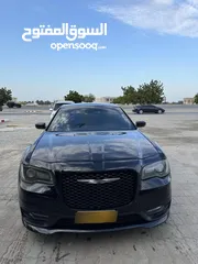  5 كرايسلر V8