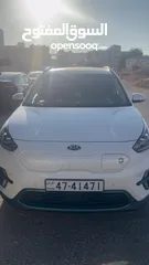  13 للبيع  Kia nero ev 2021  السيارة فل كامل مع فتحة ..............................