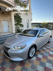  1 Lexus 300h