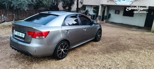  9 كيا فورتي فل اضافات