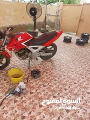  5 هوندا CBX250 سيسي الدراجه امورها طيبه فقط يبالها تعديل بسيط