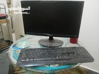  3 كمبيوتر مكتبي بحاله جيده