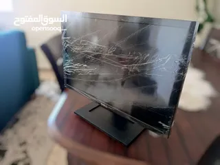  2 شاشات للبيع