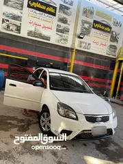  1 كيا ريو 2011