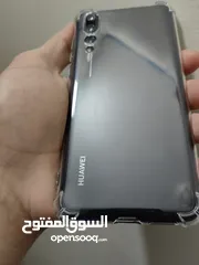  2 Huawei phone p20 Pro in excellent condition with Accessories .Support Google play services