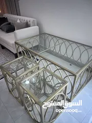  3 طاولات للبيع شبة جديدة