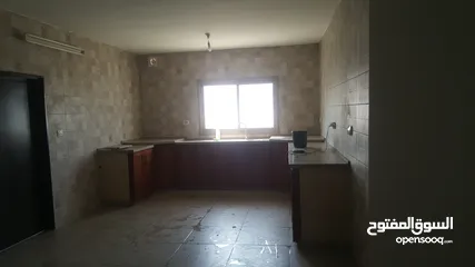  3 شقة للايجار