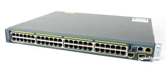  1 Switch Cisco Catalyst 2960-S Series