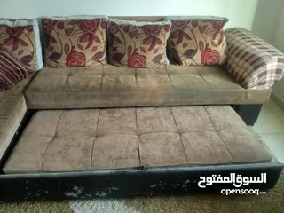  3 طقم كورنر + قطعه ثلاثيه قابل للفتح إلى سرير