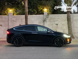  6 TESLA X 2018