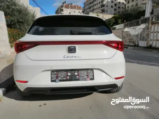  4 سيات ليون اتوماتيك