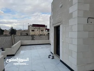  10 بيت للبيع مميز منطقه هادئه جدا
