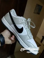  5 ثلاث احذيه NIKE  اصليه وكاله ناقصهم بس البكس وارد أروبي الاحذيه وكاله موضح المقاسات والسعر بالاعلان