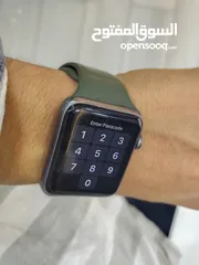  4 فقط   Apple Watch Series 3 42MM بحالة ممتازة جدا