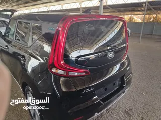  3 كيا سول كهرباء كامل كارفاكسها كلين ممشى قليل فحص كامل بطارية كبيرة
