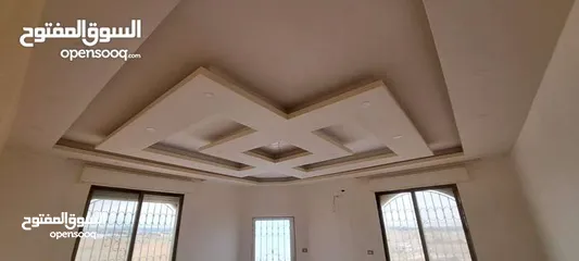  4 فيلا للبيع في شارع المطار جديده