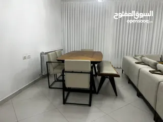  4 شقه مفروشه للايجار