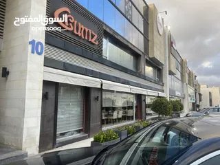  18 تفصيل و تركيب و صيانة جميع انواع ستائر الزيبرا التركية و اللنن و الرولو و جميع انواع الستائر القماش