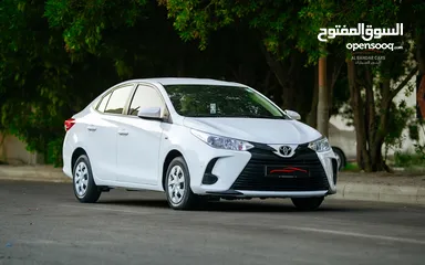  1 TOYOTA  YARIS 2021  EXCELLENT CONDITION  UNDER WARRANTY  WHITE