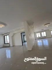  29 شقة طابقية فارغه للايجار  350م ط اول مع مصعد من فيلا دابوق 10.000د الرحمانية