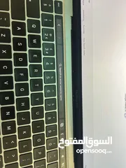  5 MacBook pro M1 2020 للبيع بحالة جيدة جداً مستعمل للدراسة مساحته 245