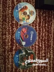  4 سوني 4 512 جيبي مع شاشه 32 بوصه