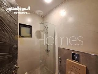  4 شقة طابق اول للبيع في الحمر بمساحة بناء 210م