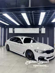  23 BMW 530e 2018
