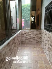  14 فيلا للبيع بالبنيات طريق المطار شارع الخدمات في حي هادئ جدا
