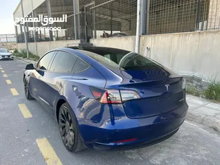  4 تيسلا 2021 بيرفومنس Tesla