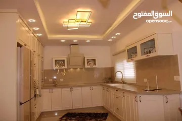  24 حمزة لأعمال الديكور والتشطيب الداخلي تصميم وتنفيذ طاقم عمل خبره طويلة وسعر مميز اتصل علينا ونعطي سعر