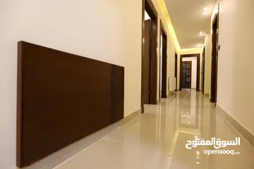  10 شقة فاخرة للبيع 190م بالقرب من الاتصالات الخاصة من المالك مباشرة