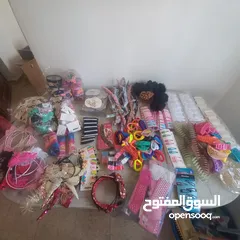  4 لقطة لقطه لقطه  بضاعه محل نثريات واكسسوارت وادوات منزليه والعاب للبيع المستعجل