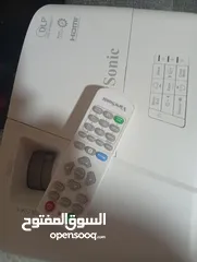  5 اجهزة عرض صوت وصورة شاشات بروجكتر شاشات عرض