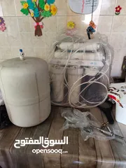  1 فلتر ماء مستعمل بحاجه صيانه خفيفه ..باب اكورديون لون سكني فاتح