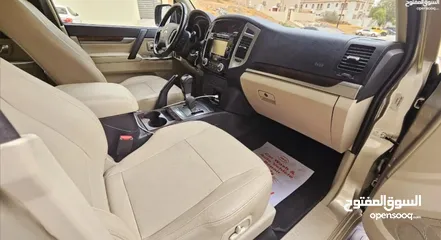  4 Mitsubishi Pajero 2017