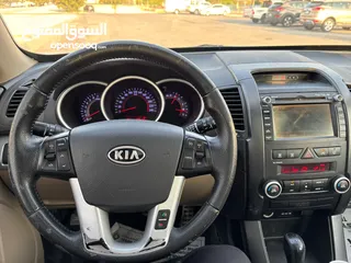  8 Kia Sorento AWD V6