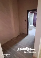  8 فيلا للبيع في شارع المطار جديده