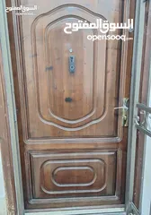  3 ,باب حديد حمايه وباب خشب
