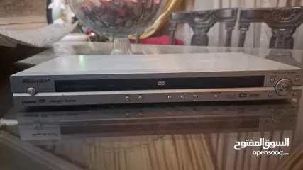  4 جهاز DvD ياباني HDMI Pioneer مع 32 فلم بدون رموت
