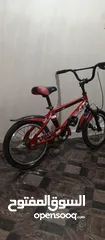  3 بسكليت مستعمل بحالة جيدة حجمه متوسط