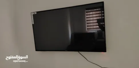  1 شاشه بحالة الوكاله مستعمله شهر