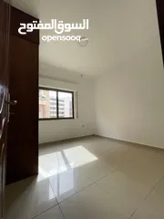  3 شقه للبيع و للاستثمار موقع مميز كوزمو السابع طابق اول مجدده بالكامل بسعر لقطه جدا