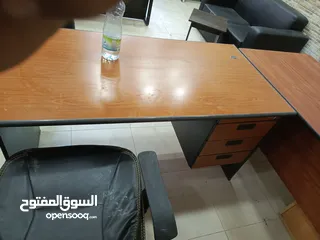  3 مكاتب مستعمله للبيع