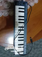  6 midi keyboard m audio keystationmini 32  32keys with connector  usb  شبه جديد ميدي كيبورد