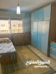  15 للبيع من المالك بسبب السفر. شقة مفروشة بالكامل. استخدام محدود