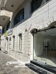  4 محل ارضي في العقبه في شارع الحمامات التونسيه اهم شوراع العقبه ، محل ارضي مع او بدون تسويه بمساحه 250